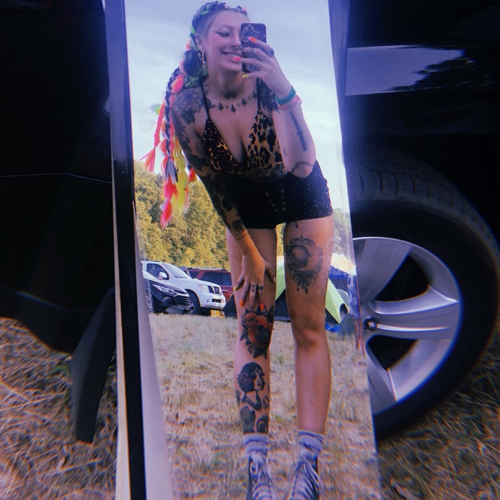 ⚡️𝐂𝐔𝐒𝐓𝐎𝐌 𝐅𝐄𝐒𝐓𝐈𝐕𝐀𝐋 𝐅𝐈𝐓𝐒⚡️ - Picture 2 of 6